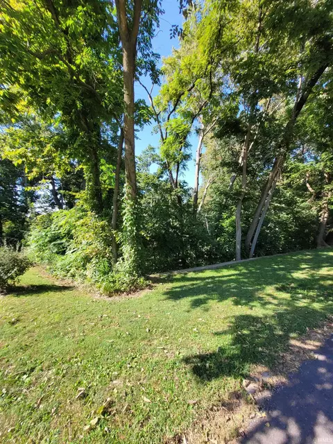 Exterior - 329 W North St, Delphi, IN 46923 photo 11 of 11