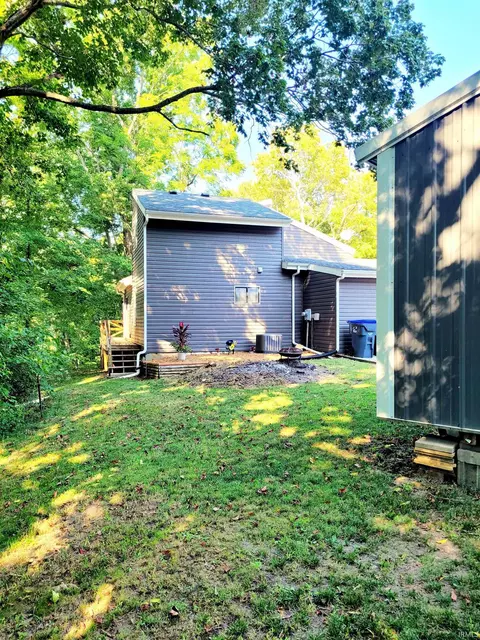 Exterior - 329 W North St, Delphi, IN 46923 photo 4 of 11
