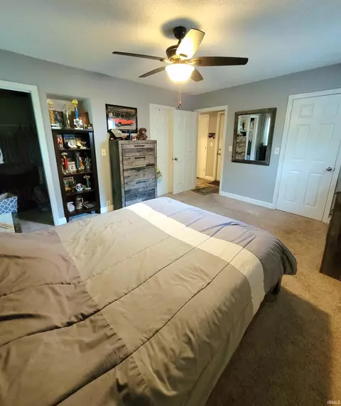 Bedroom - 329 W North St, Delphi, IN 46923 photo 2 of 4