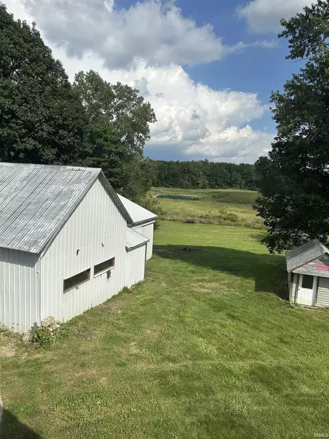 Exterior - 16705 Indianapolis Rd, Yoder, IN 46798 photo 3 of 4