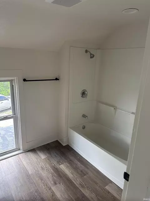 Bath - 16705 Indianapolis Rd, Yoder, IN 46798 photo 4 of 4