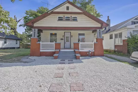 823 Monroe Ave, Evansville, IN 47713