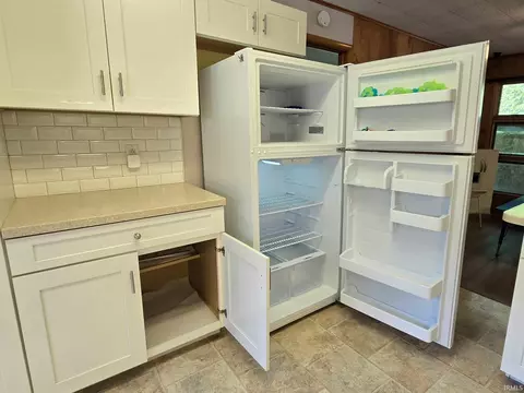 Kitchen - 1350 E Rhorer Rd, Bloomington, IN 47401 photo 2 of 2