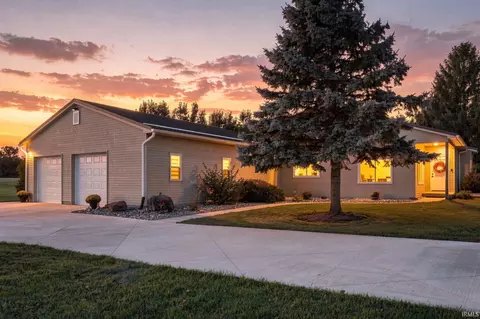 2925 W Buckles Rd, Columbia City, IN 46725