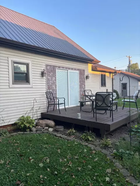 Exterior - 209 E Jackson St, Monroe, IN 46772 photo 2 of 3