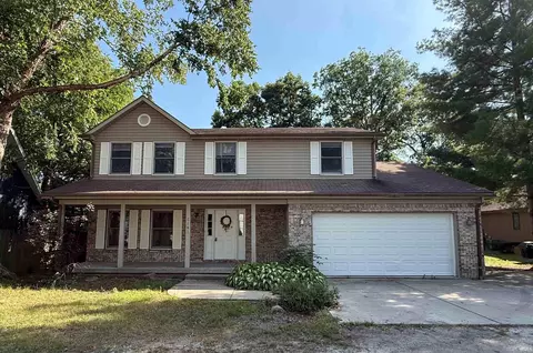 5182 Highland Cove Ct, Monticello, IN 47960