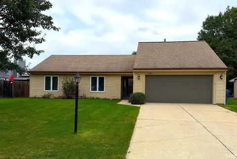 8807 Amberly Dr, New Haven, IN 46774