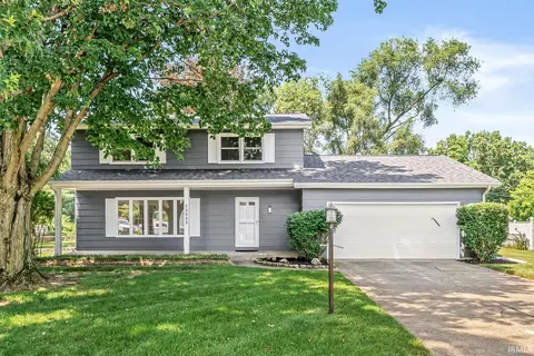 52823 W Cypress Cir, South Bend, IN 46637