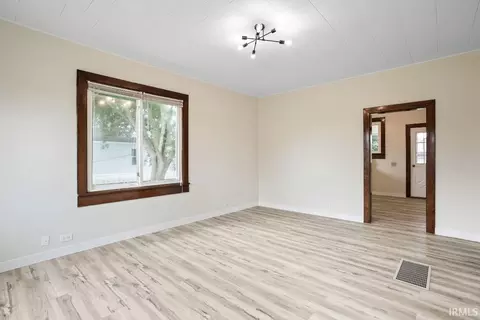 Living - 305 W Harrison St, Mentone, IN 46539 photo 1 of 3