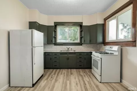 Kitchen - 305 W Harrison St, Mentone, IN 46539 photo 1 of 2