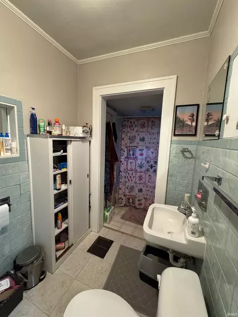 110 E 12th St, Bloomington, IN 47408 photo 7