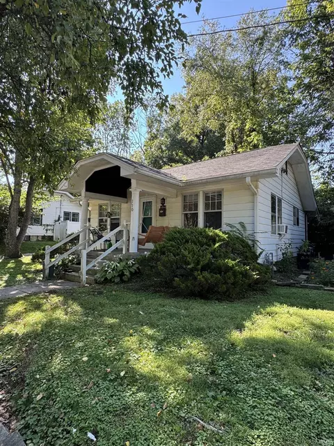 110 E 12th St, Bloomington, IN 47408 photo 9
