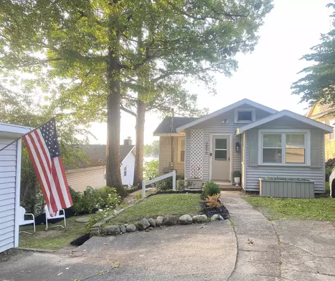 2990 W Shady Side Rd, Angola, IN 46703
