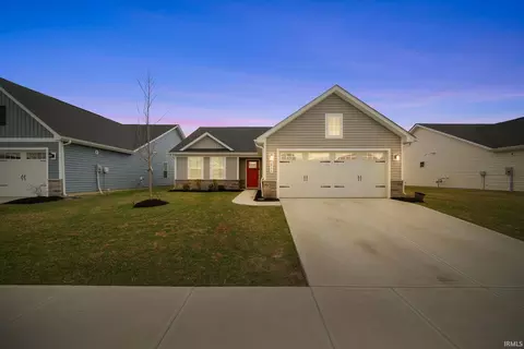 2751 Sand Hollow Dr, Lebanon, IN 46052