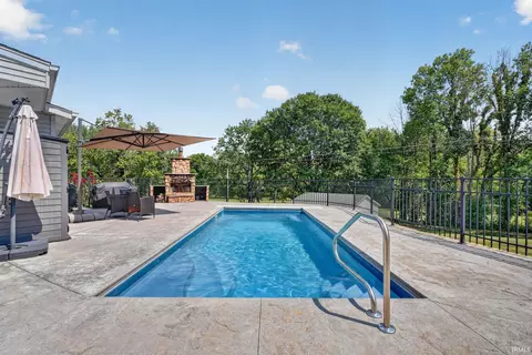 Exterior - 39 Lambert Dr, Mount Carmel, IL 62863 photo 12 of 18