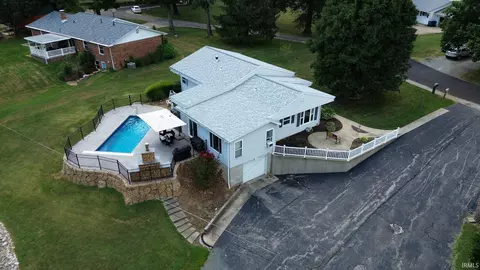 Exterior - 39 Lambert Dr, Mount Carmel, IL 62863 photo 14 of 18