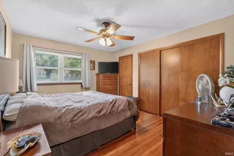 Bedroom - 39 Lambert Dr, Mount Carmel, IL 62863 photo 1 of 3