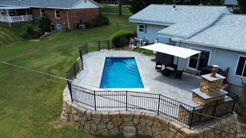 Exterior - 39 Lambert Dr, Mount Carmel, IL 62863 photo 17 of 18