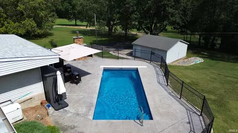 Exterior - 39 Lambert Dr, Mount Carmel, IL 62863 photo 16 of 18