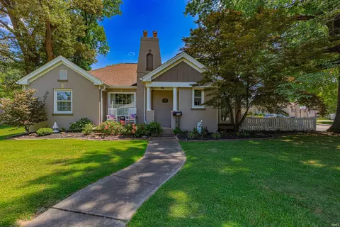 716 S Boeke Rd, Evansville, IN 47714