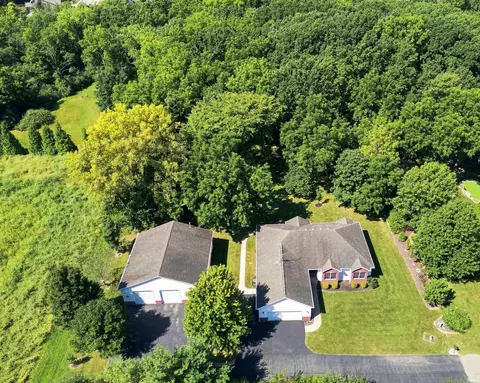 2811 Chinagrove Dr, West Lafayette, IN 47906