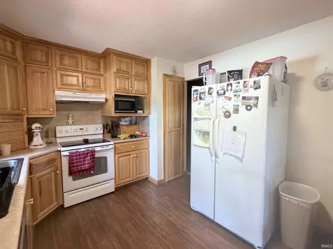 Kitchen - 16373 N 800 E, Odon, IN 47562 photo 1 of 3