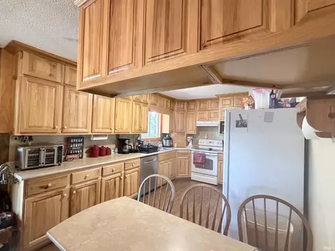 Kitchen - 16373 N 800 E, Odon, IN 47562 photo 2 of 3