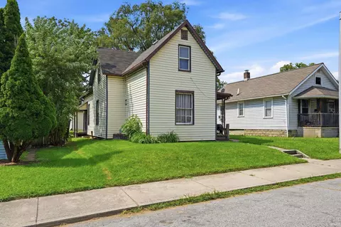 2828 Raymond St, Fort Wayne, IN 46803
