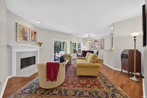 Living - 962 S Baldwin Dr, Bloomington, IN 47401 photo 1 of 3