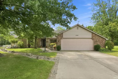 Exterior - 2598 E Maple Dr, Bluffton, IN 46714 photo 2 of 17