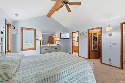 Bedroom - 2598 E Maple Dr, Bluffton, IN 46714 photo 2 of 4