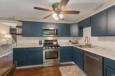Kitchen - 14666 Mill Valley Ln, Granger, IN 46530 photo 3 of 5