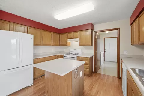 Kitchen - 40 W 060 S, Lagrange, IN 46761 photo 1 of 2