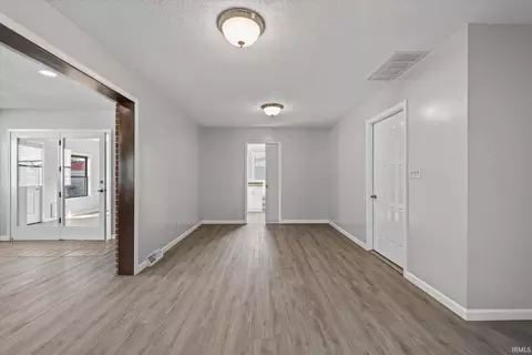 Entry Way - 4154 W Daniel Ave, Bloomington, IN 47403 photo 2 of 4