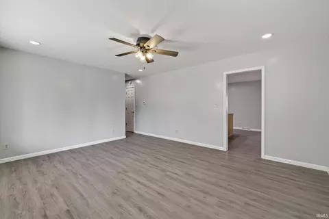 Living - 4154 W Daniel Ave, Bloomington, IN 47403 photo 4 of 7
