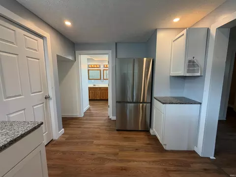 Entry Way - 807 Walnut St, Oolitic, IN 47451 photo 1 of 1