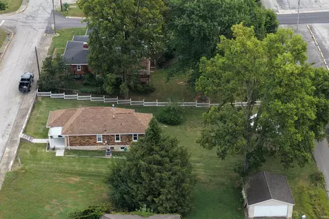 View/Area - 807 Walnut St, Oolitic, IN 47451 photo 4 of 5