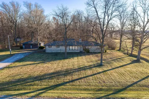 5185 E State Road 218, La Fontaine, IN 46940