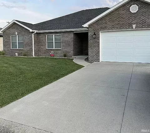 101 E Northview Dr, Huntingburg, IN 47542
