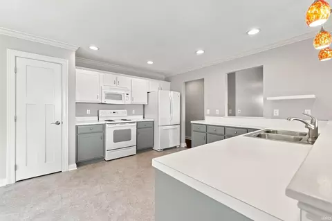 Kitchen - 2829 Hedgerow Pass, Fort Wayne, IN 46804 photo 1 of 4