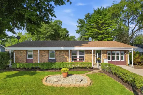 1414 Scots Ln, New Haven, IN 46774