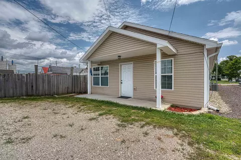 1406 Oakley St, Evansville, IN 47710