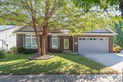 Exterior - 4739 E Donington Dr, Bloomington, IN 47401 photo 2 of 10