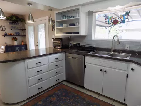 Kitchen - 3400 Wood St, Elkhart, IN 46516 photo 6 of 6