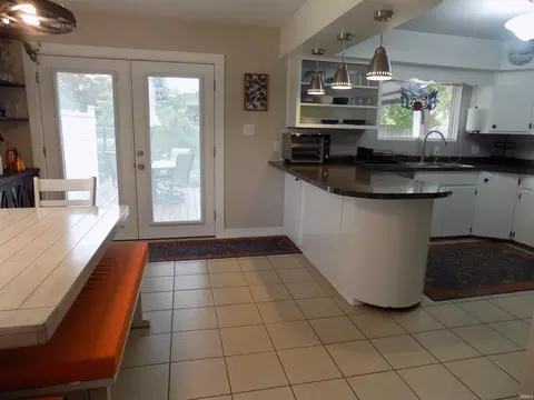 Kitchen - 3400 Wood St, Elkhart, IN 46516 photo 1 of 6
