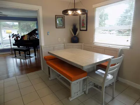 Dining - 3400 Wood St, Elkhart, IN 46516 photo 2 of 2