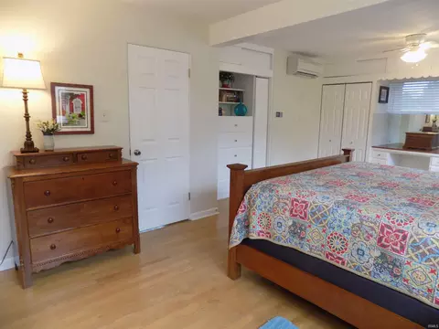 Bedroom - 3400 Wood St, Elkhart, IN 46516 photo 2 of 4