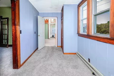 Entry Way - 449 N 7th St Cmn, Mitchell, IN 47446 photo 2 of 3