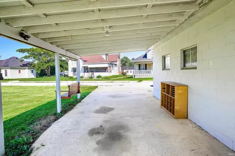 Exterior - 449 N 7th St Cmn, Mitchell, IN 47446 photo 6 of 7