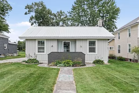 207 W Vistula St, Bristol, IN 46507